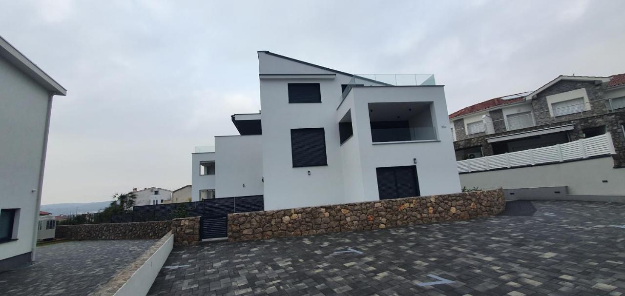 Kober Apartments krk Krk Town Exterior foto